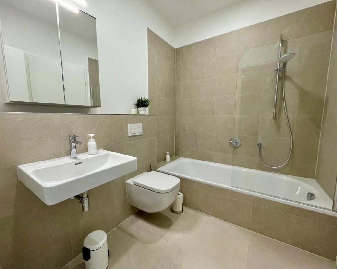 Condo Apartments Hamburg * Гамбург